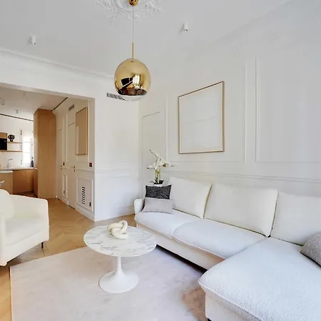Elegant A C 2br 6p 17th Monceau Appartamento