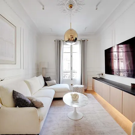 Appartamento Elegant A C 2br 6p 17th Monceau Parigi